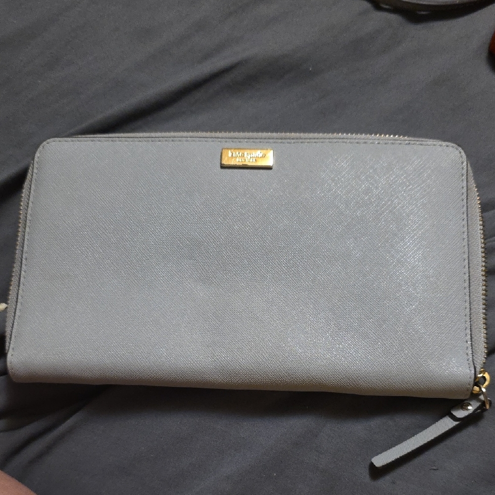 Kate Spade Neda Wallet Grey Leather Zip Around
